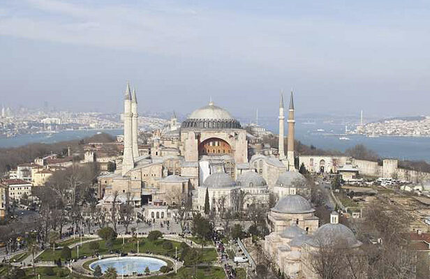 EXCURSIÓN POR LA ESTAMBUL BIZANTINA DEL SIGLO XIX
