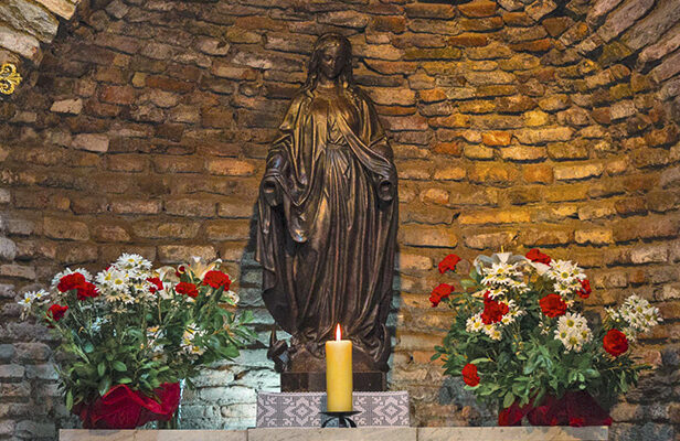 ÉFESO Y LA CASA DE LA VIRGEN MARÍA