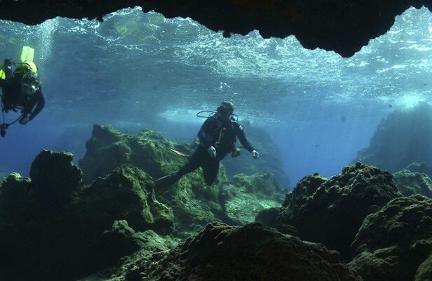 SUBMARINISMO EN TURQUÍA